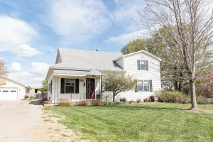Image of The Gathering Place   6 BR 4 Bath in rural Hutchinson!