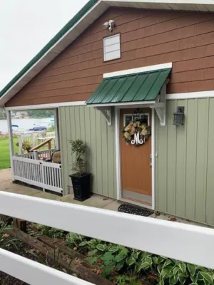 Image of LUX Lakefront\/Decks\/Firepit\/BBQ\/2 Kayaks