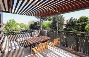 Image of Amazing Home In Avignon With Kitchen