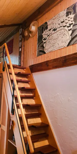 Image of Fully, Valais Chalet Accueillant et Cosy Avec Cheminée