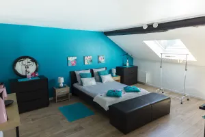 Image of STUDIO ROMANTIC ESCALE À ÉPERNAY
