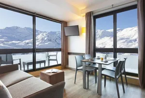 Image of Wifi, 100m from resort center, view resort\/ski slopes, swimming pool, balcony, tv, ski locker