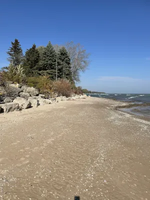 Image of Amazing Lakefront house