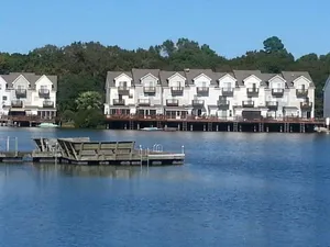 Image of Scenic Carolina Waterfront Rentals - Arco