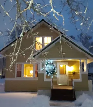 Image of Enjoy the Comforts of Home ~ FREE PIZZA FRIDAYS