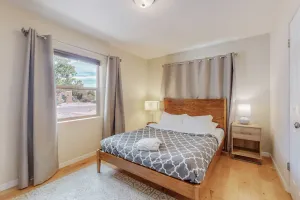 Image of Quiet Nobhill Home, 2bd\/1ba, Dog Friendly w\/YARD