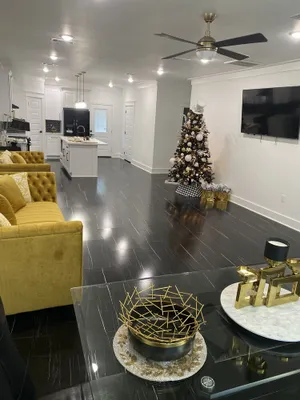 Image of New Modern Luxury Home