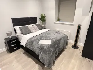 Image of 1 Bed apartment in Sunbury-On-Thames *Free Parking*