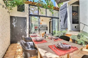Image of \"LA Maison\"