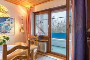 Image of Charming Apartment “Ferienwohnung Schlegel” in Quiet Area