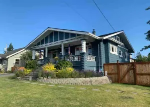 Image of 102 year old Craftsman Home