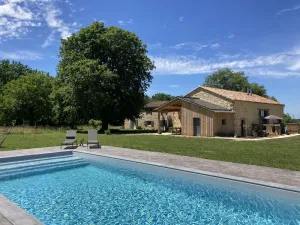 Image of Stylish 2 bedroom loft style apartment  with shared pool in Dordogne,