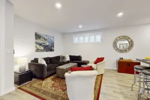 Image of Cozy cottage, outdoor space & convenient location