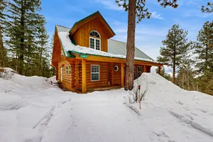 Image of Cascade Lakeview Log Cabin