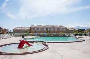 Image of Piscine sur place ! Appart avec Climatisation