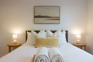 Image of CHIC DESIGNS NEWLY REMODELED 4B\/3BA