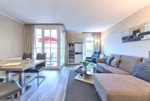 Image of Stylish apartment with covered balcony facing the Baltic Sea - only 20 m to the beach! - Apartment house
