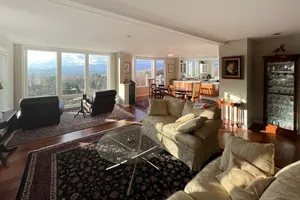 Image of Green Mountain Manor