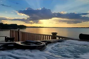 Image of Lake Front Lake House Paradise!