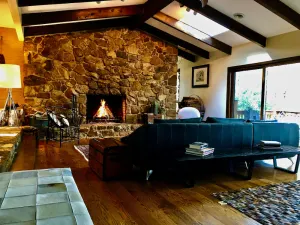 Image of The Lodge at Cricklewood...where time melts away....