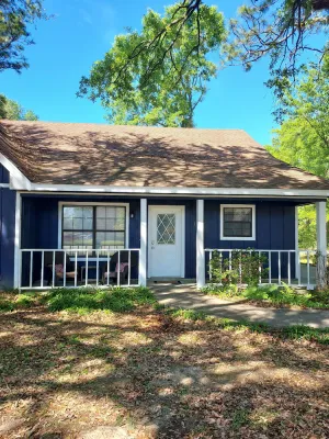 Image of Adorable 3 bedroom attached cottage in quiet spot.