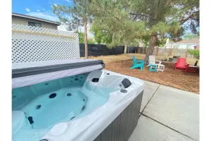 Image of Hot Tub Haven SLC 4bd\/2ba house 10min airport! 30-Day Minimum