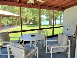 Image of Clean, family\/pet friendly AR Ozark Mountain\/Norfork Lake Front Cabin
