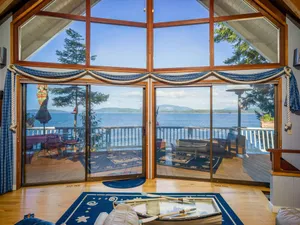 Image of San Juan Island, Washington Way Chalet #127