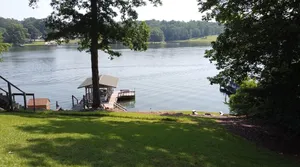 Image of Beautiful 4 bedroom Lakehouse on a deep water cove on Lake Greenwood.
