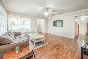 Image of Renovated home minutes from Fresno State / Airport