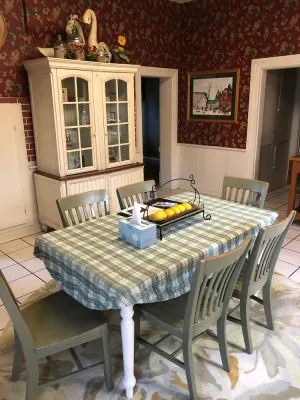 Image of Beautiful Home Close to Lagoon King Bed Fast Wi-Fi