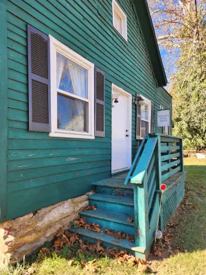Image of Robinson River Roost - Country cottage near Shenandoah NP