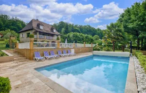 Image of 3 Bedroom Gorgeous Home In Le Lardin