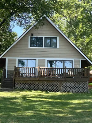 Image of Southern Charm on a Northern Lake