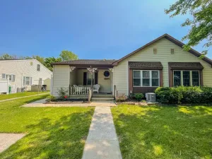 Image of Village Green Quad (2BR\/1BA) Centrally Located In Cape May!