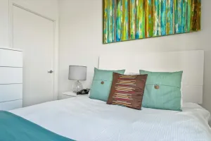 Image of Modern Studio | Upscale Amenities | Kitchen & Laundry
