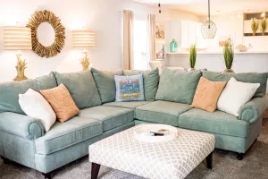 Image of DESIGNER DECORATED,LUXURIOUS BEDDING,MINUTES TO BEACH,GOLF,SHOP & DINE