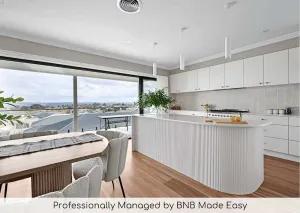 Image of Hillgrove - Sophisticated & Refined Entertainer