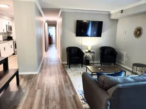 Image of Idyllic Central Raleigh condo-3br\/2bath