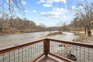 Image of Riverfront, Hiking, Fishing, Food | 5 min to Sylva