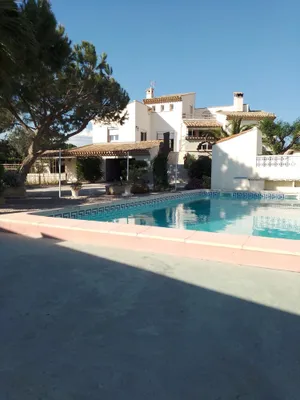 Image of Comfortable apartment independent with swimming pool