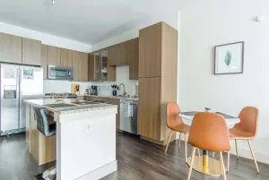 Image of Luxury1BR King Suite | Pool, Parking & Fitness Cen