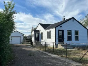 Image of Modern and chic 2 bedroom home near Glacier!
