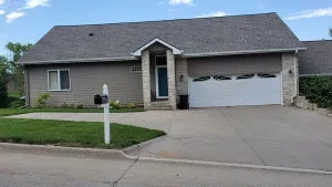 Image of Quiet, Modern Home Close to it All