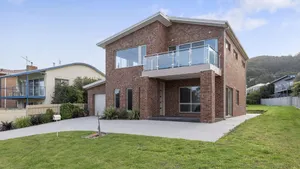 Image of Gloria June - BYO Linen