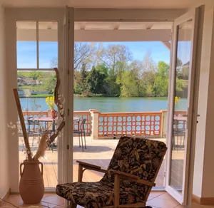 Image of CHARMING WATERFRONT GITE WITH PRIVATE PONTOON, ROWBOAT AND CANOE
