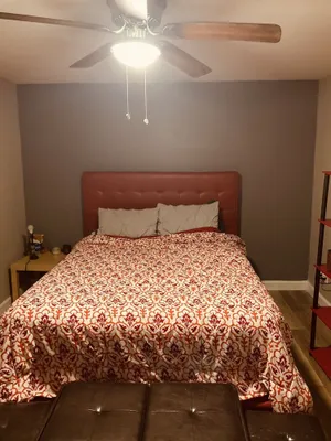 Image of HIDDEN GEM!! 7 MINS TO AIRPORT W\/ PRIVATE ENTRANCE