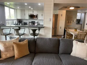 Image of Mia’s Place - Modern Space near airport and 1-15