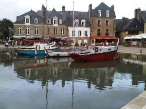 Image of Charming house (1806) with terrace \/ garden in the heart of a picturesque harbor