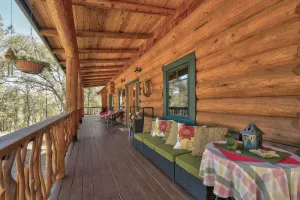 Image of Beautiful spacious luxury Log Home on 6 acres with 30 foot ceilings and Creek